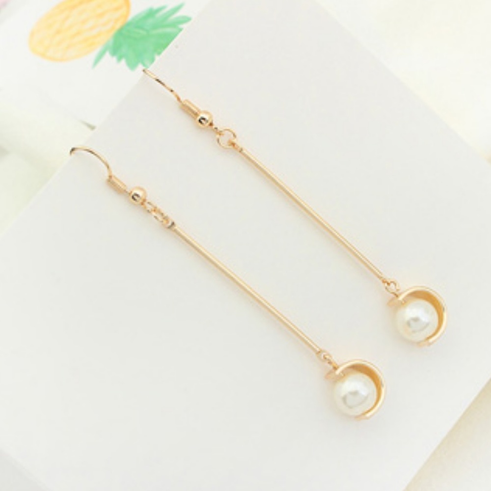 NICOLETTE | Trendy Pearl Drop Geometric Earrings